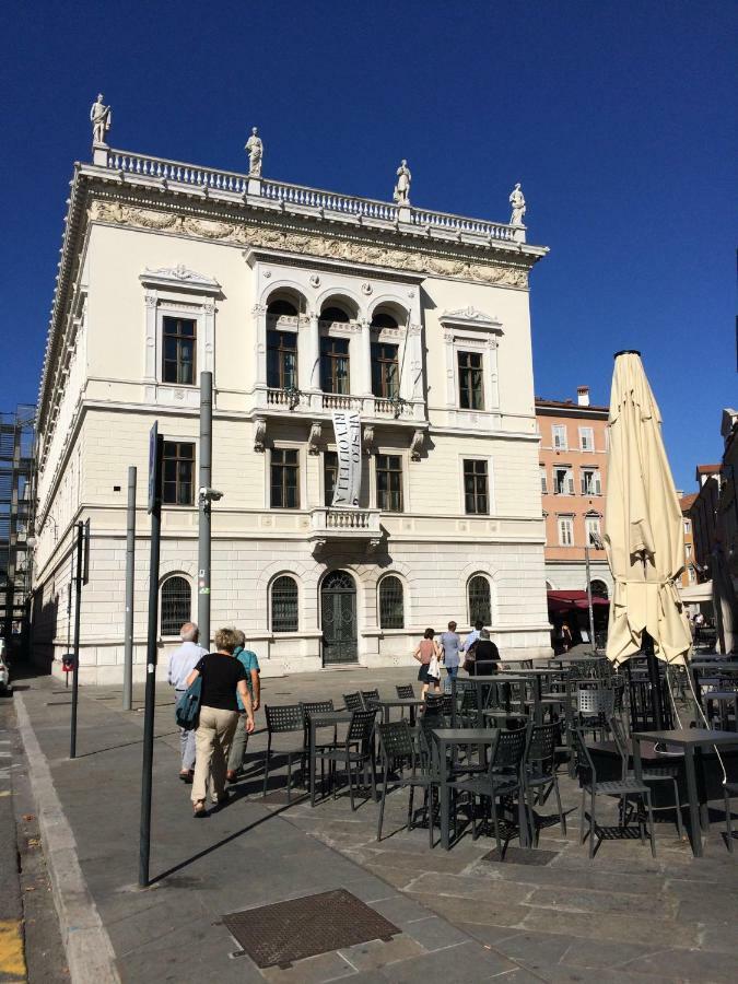 Appartement Le Rive Del Revoltella à Trieste Extérieur photo
