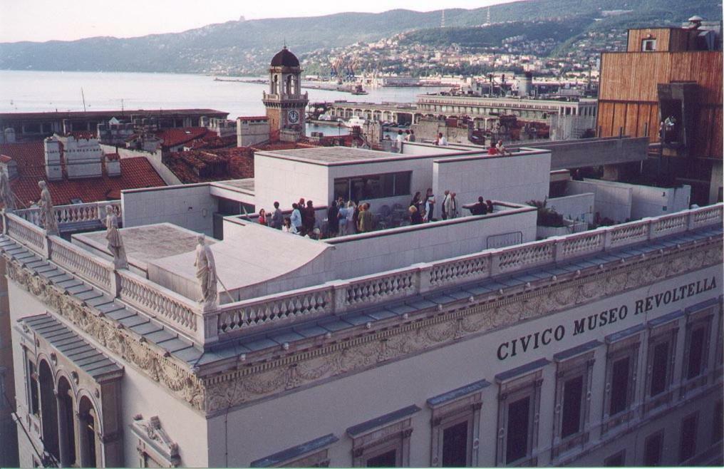 Appartement Le Rive Del Revoltella à Trieste Extérieur photo