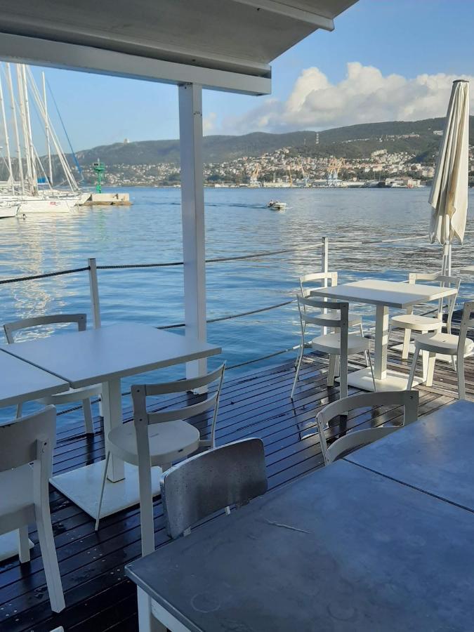 Appartement Le Rive Del Revoltella à Trieste Extérieur photo