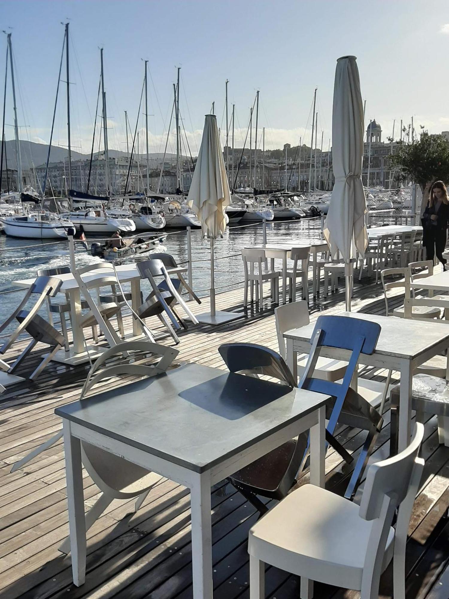 Appartement Le Rive Del Revoltella à Trieste Extérieur photo